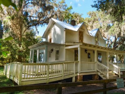 Harris-Bennett Farmhouse