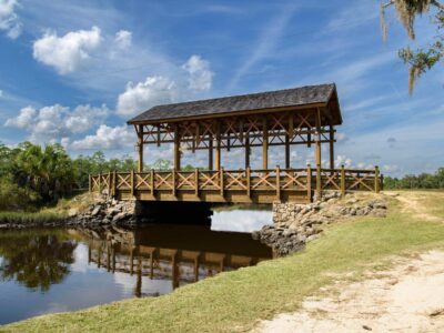 Old Bridge entering Princess Place