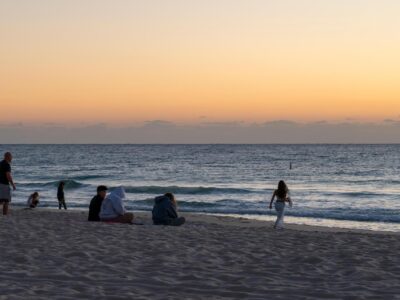Riomar Beach Sunrise people